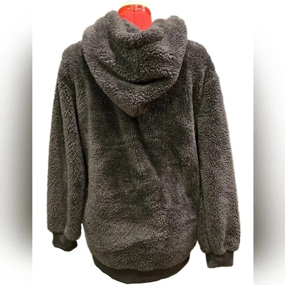 No Brand, Size M, Grey Teddy Half-Zip Pullover - Picture 10 of 13